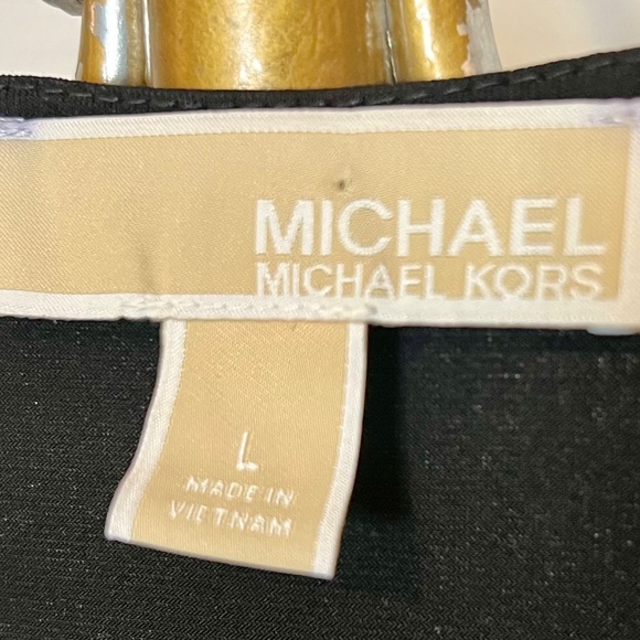 MICHAEL KORS Black Crossover Front with Gold Clasp detail - Picture 2 of 3